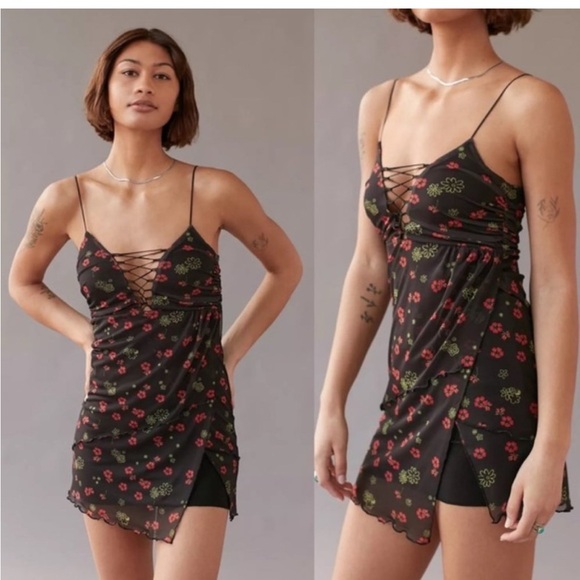 Urban Outfitters Bright Side Lace-Up Mini Dress Floral Print Sz Med - Picture 1 of 5
